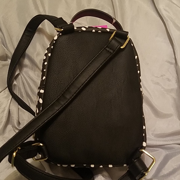 Betsey Johnson dalmination dog face backpack NWT - Picture 5 of 5